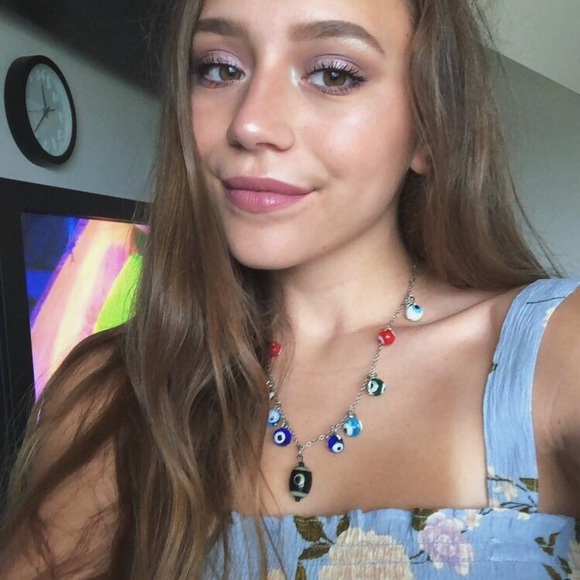 Meet your Posher, Carson - Picture 1 of 1